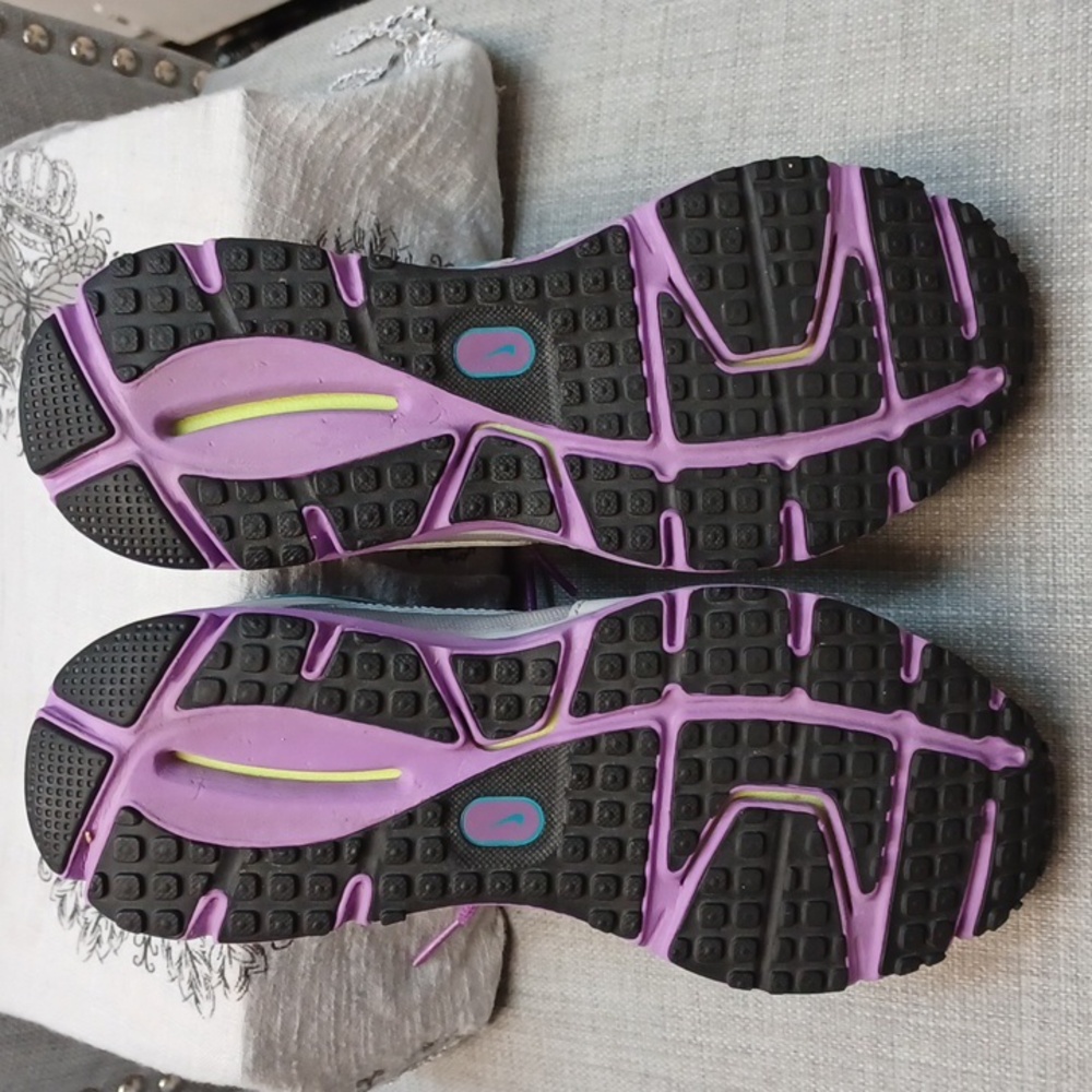 Nike Purple and Teal Sneakers Size 7 - Picture 7 of 13